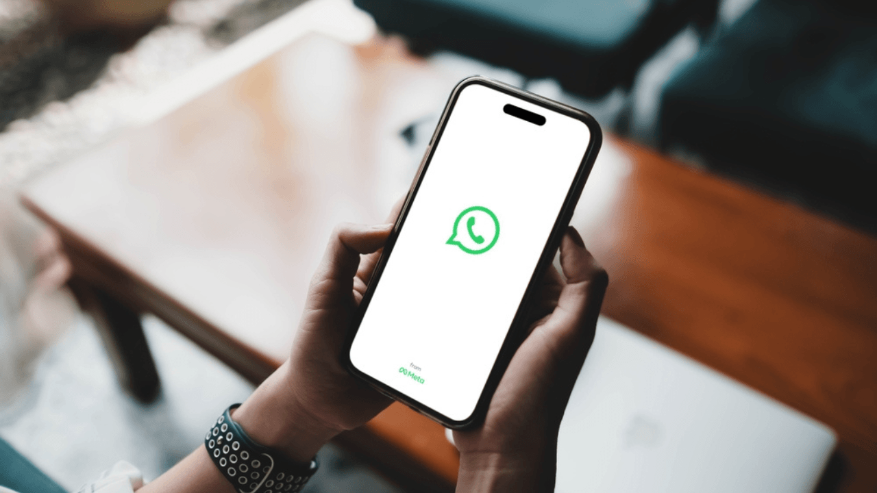 WhatsApp, arama çubuğuna yapay zeka chatbot özellikleri eklemeye hazırlanıyor