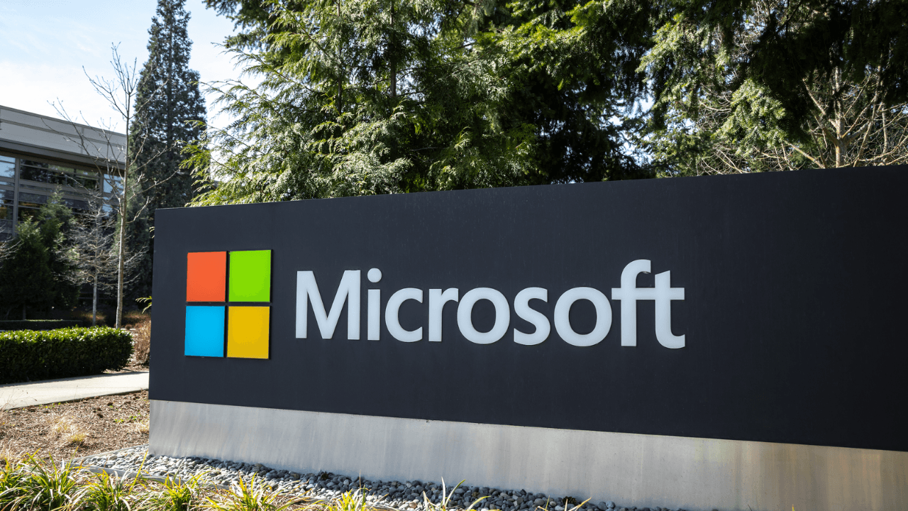Microsoft, yapay zeka şirketi G42’ya 1,5 milyar dolar yatırım yaptı